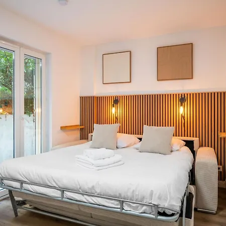 Le Jardin Deden Hyper Centre Bord De Terrasse *