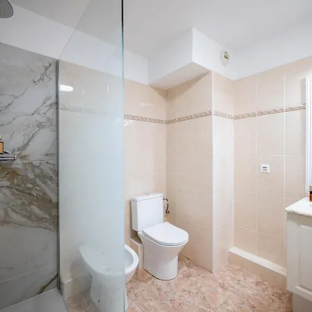 Le Jardin Deden Hyper Centre Bord De Terrasse アパート *