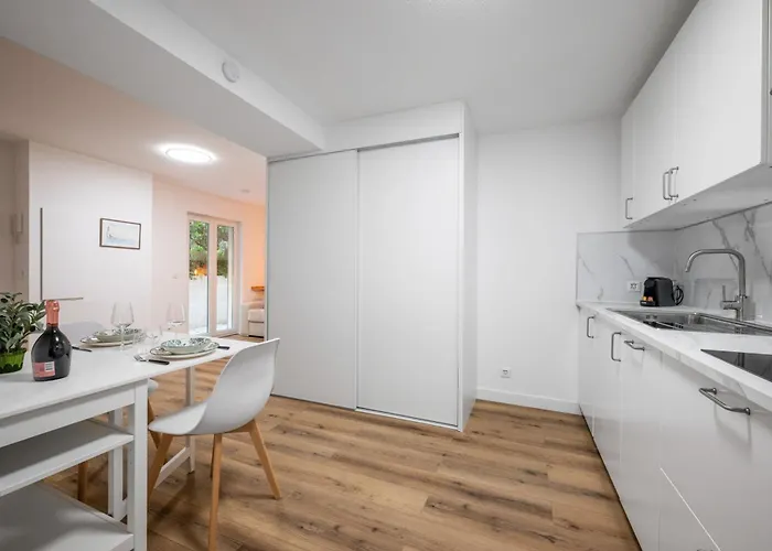 Le Jardin Deden Hyper Centre Bord De Terrasse Apartment Menton